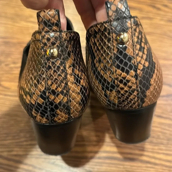 MARC FISHER Brown/Black Snake Skin Leather Pointed Toe Block Heel Booties Size 8 - Picture 5 of 7
